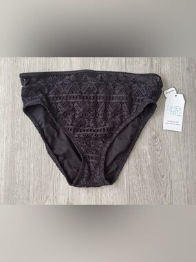 Time And Tru Women’s Black Mid Rise Crochet Bikini Swim Bottoms Medium 8/10 NWT